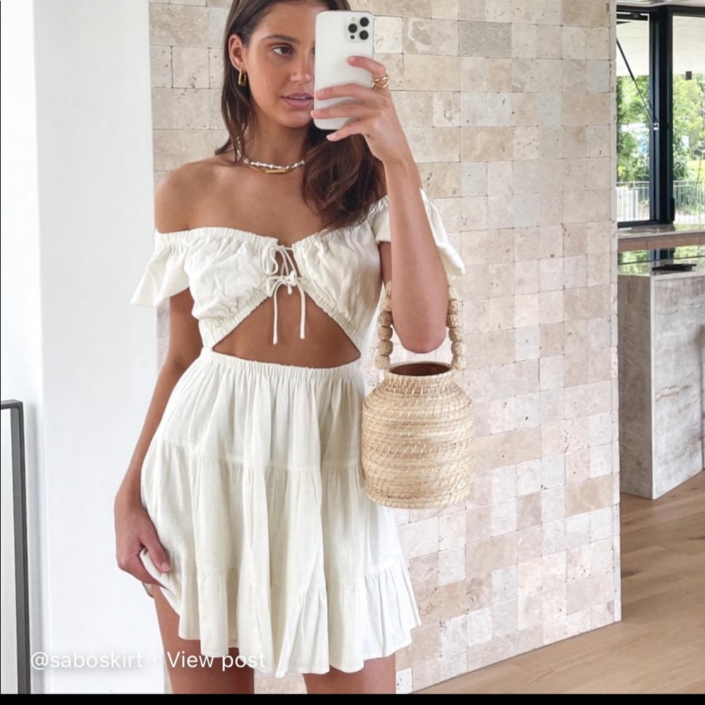 Sabo Skirt Off-Shoulder Cream Dress